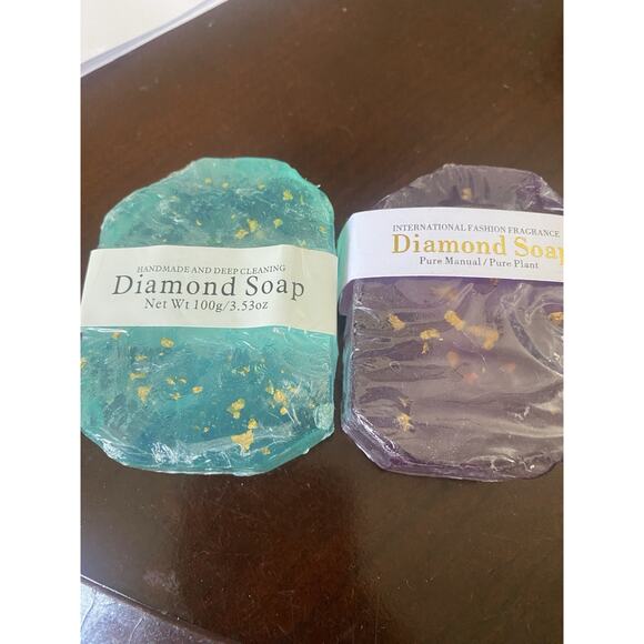 Diamond Soap 3.5oz Golden Foil Rhombic Perfume Soap Moisturizing - Picture 1 of 4